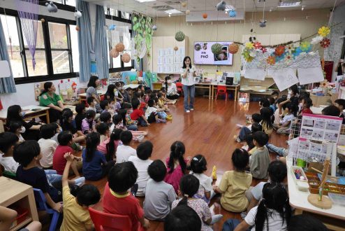孩子們上了一節開心又有趣的越南語課3-scaled